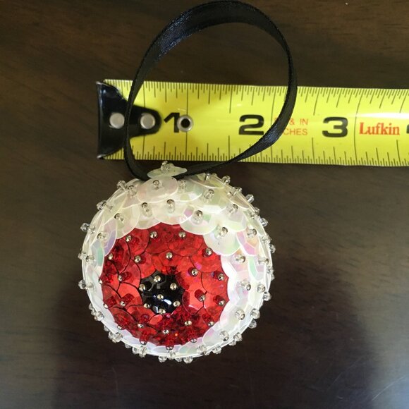 Christmas Eyeball Ornament Glam Sparkle Sequin Beaded Halloween OOAK Red Curio - Picture 8 of 9